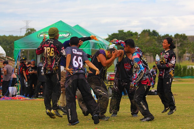 打架却绝对 打架却绝对